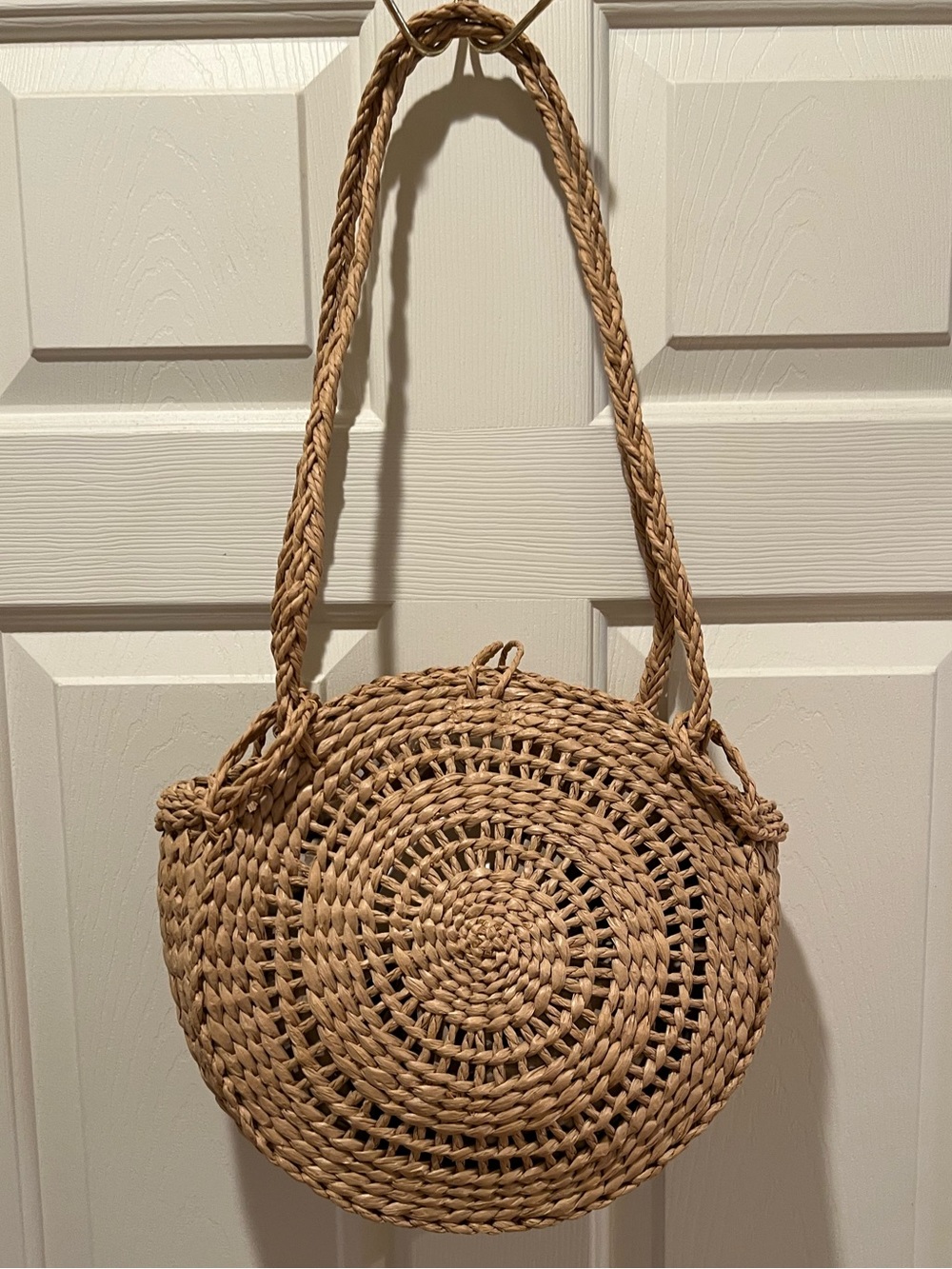 Rhythm Straw Tiki Beach Bag - Picture 8 of 9